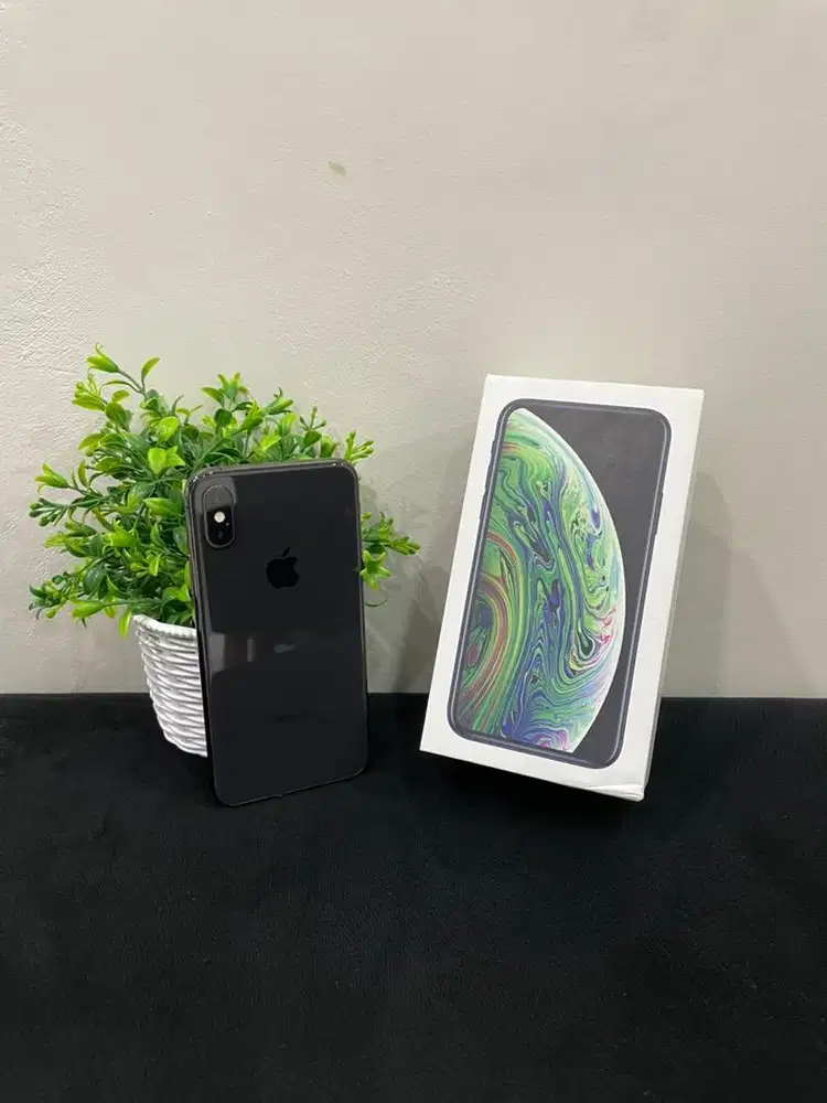 IPhone XS 64GB Gray mulus Fullset BH 100% Sinyal All Operator