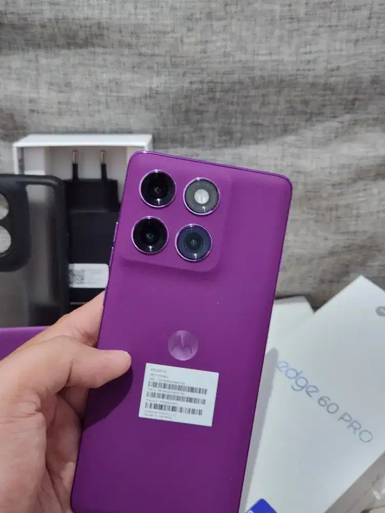 Motorola Edge 60 Pro (12/256) Garansi Resmi BNOB 100% Fullset