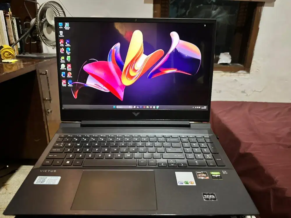 laptop hp victus ryzen 7 (series gaming)