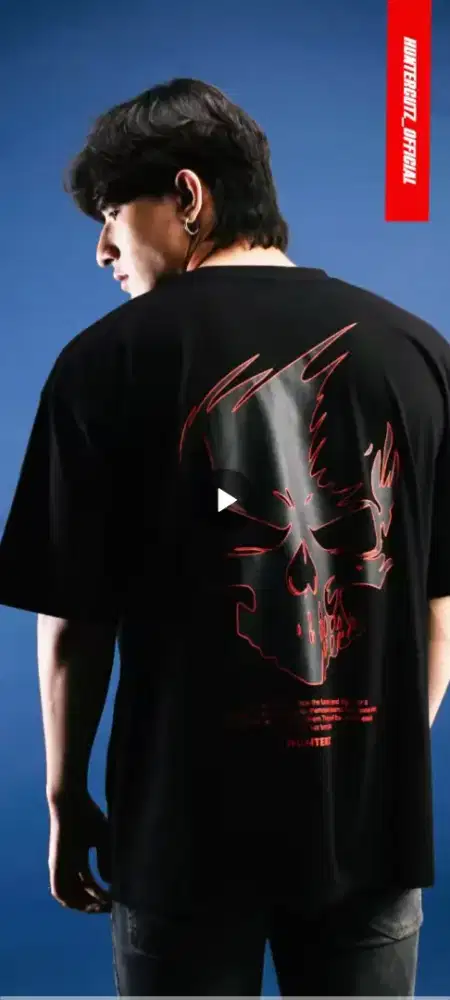 Kaos pria over size black skull red conture