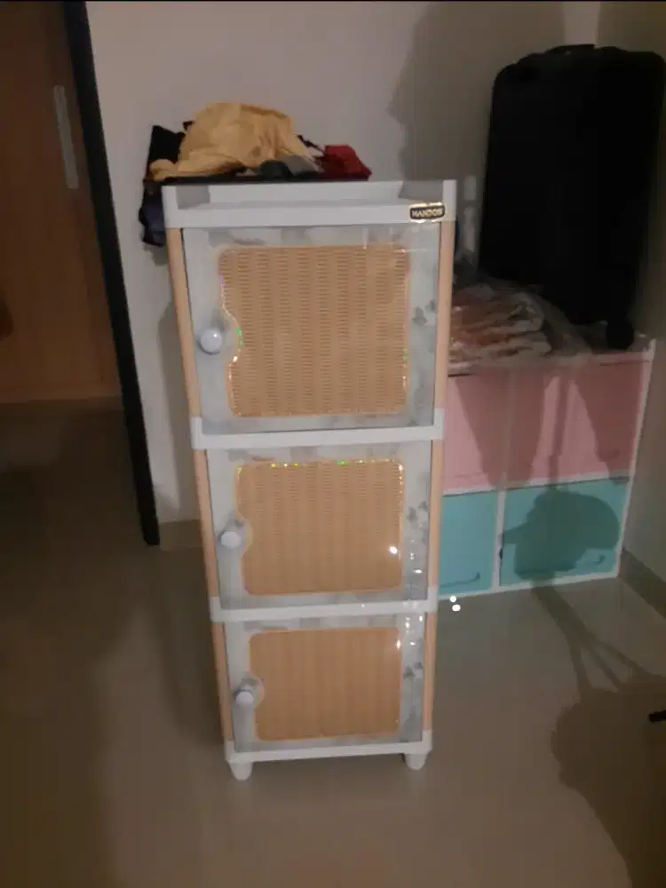 Lemari Plastik 3 susun