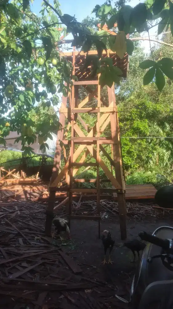 Tower tandon pagar tangga