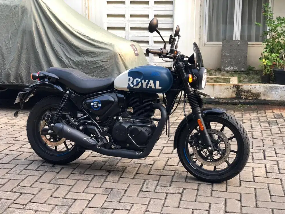 Royal Enfield Hunter 350 Blue 2023 Low Mileage