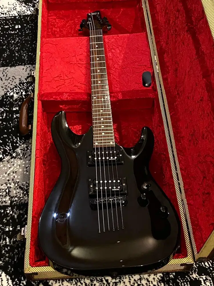 Shecter Omen-6 BK