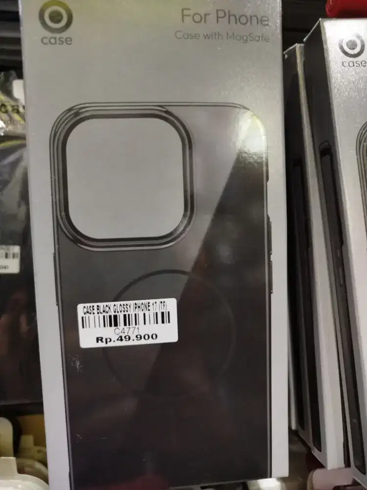 CASE BLACK GLOSSY IPHONE 17