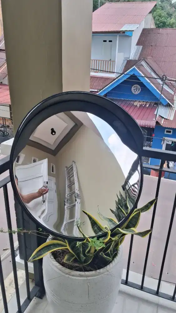 Dijual kaca Cembung Miror Selfie 60cm
Harga 200 Ribu (No minus)
