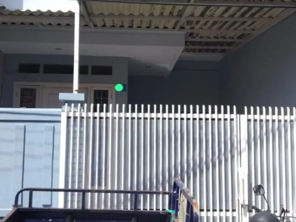 Dijual atau Disewakan Rumah minimalis 2 lantai  Dekat Pasar atom, Pasar Kapasan Surabaya Utara