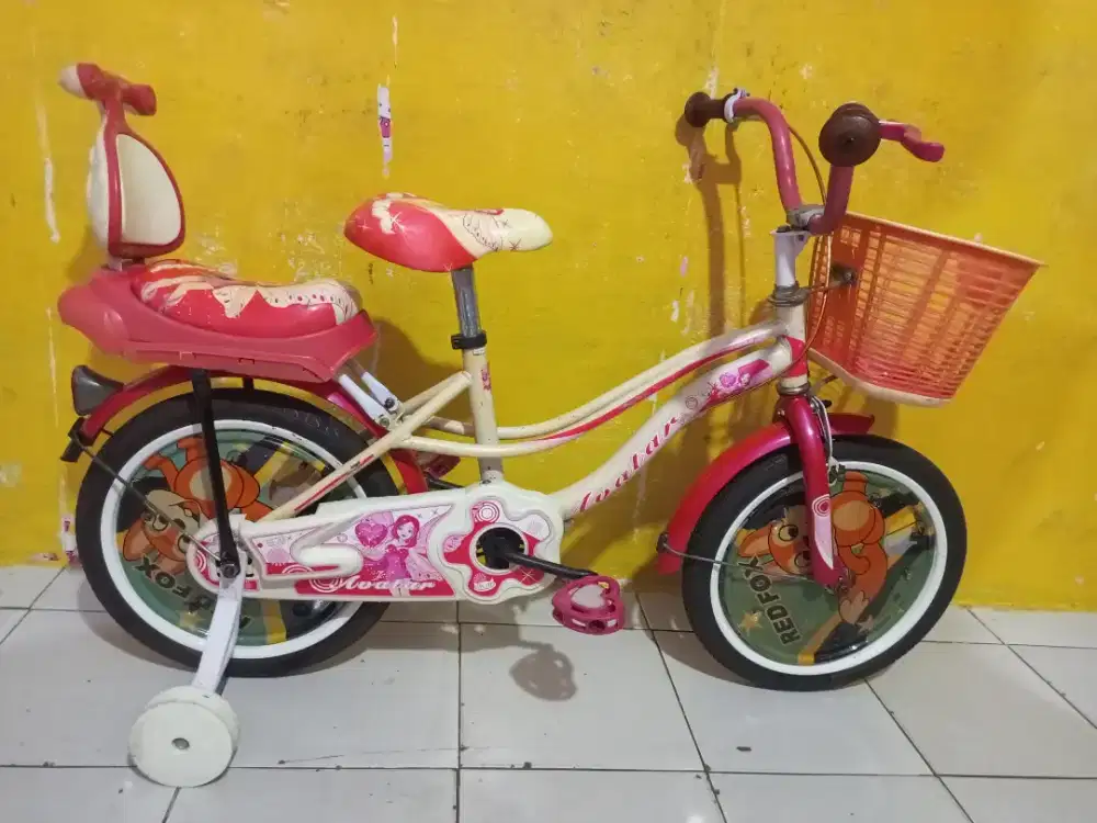 SEPEDA ANAK CEWEK UKURAN 16 PLUS RODA BANTU BONCENGAN KERANJANG KOKOH