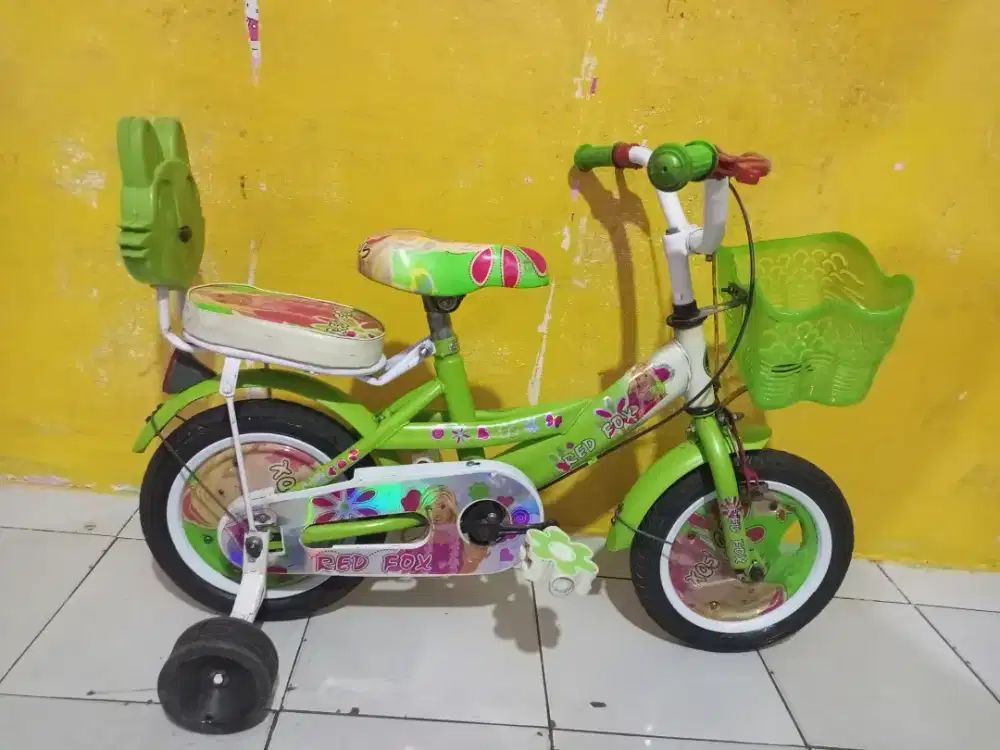 SEPEDA ANAK CEWEK UKURAN 12 PLUS RODA BANTU BONCENGAN KERANJANG KOKOH