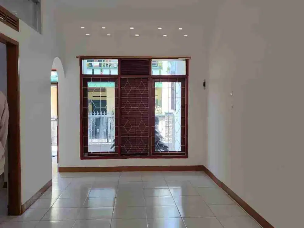 Disewakan Rumah Sarijadi