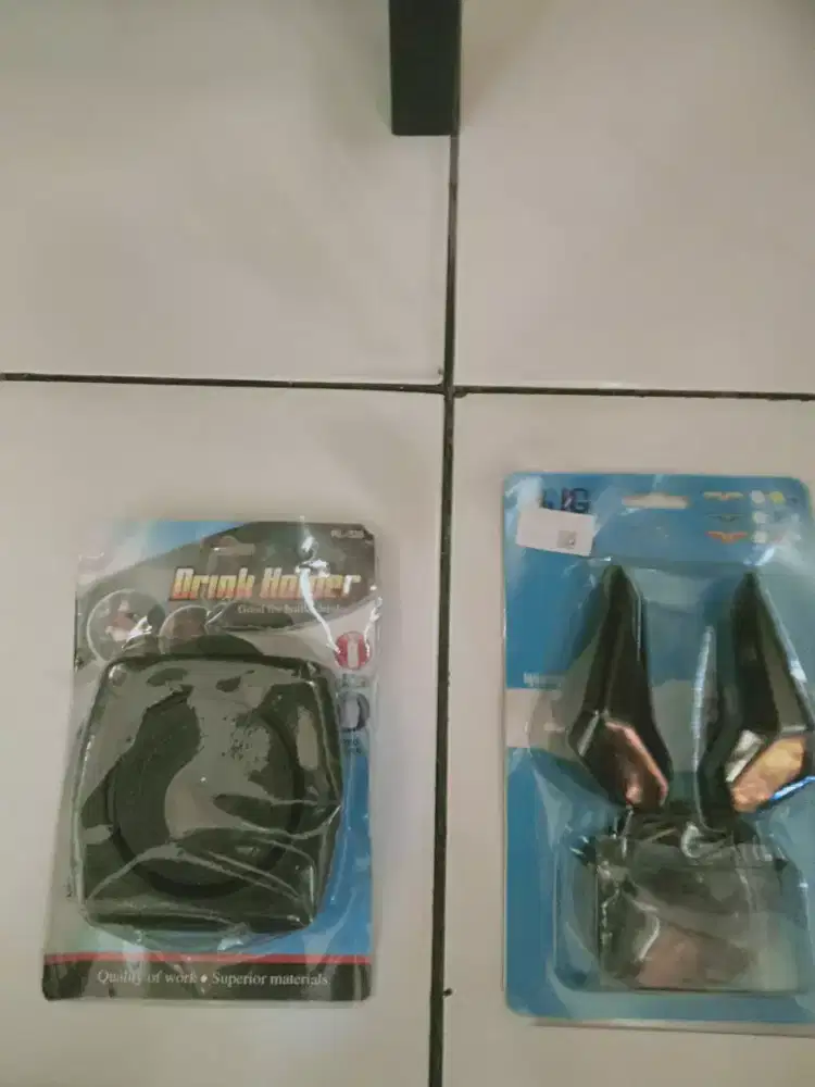 Jual Holder Minuman ( Model lipat) & Lampu tangkai Spion Biru