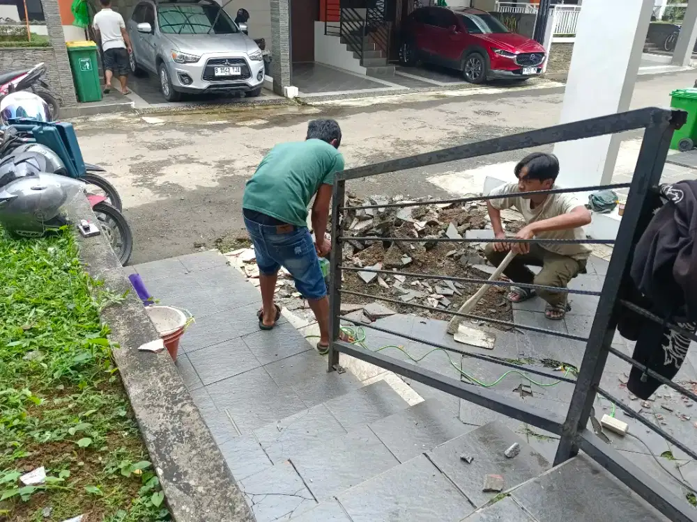 Siap melayani renovasi rumah perbaikan atap bocor