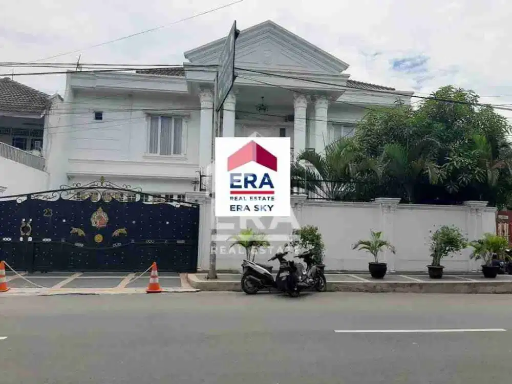 Dijual Rumah Mewah Di Tebet Timur SHM Tepi Jalan Raya Lokasi Sangat Strategis Cocok Untuk Rumah Tinggal Dan Usaha
