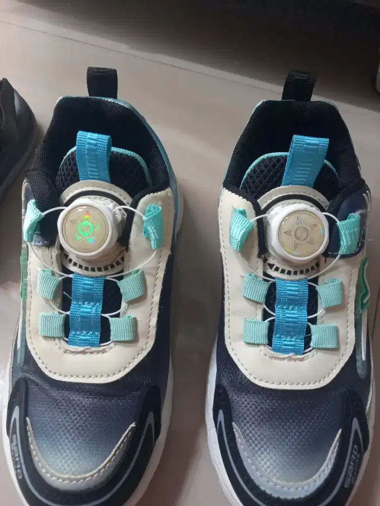 Jual murah sepatu/sendal ank laki