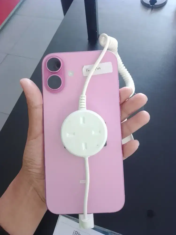 hp iPhone 16 plus