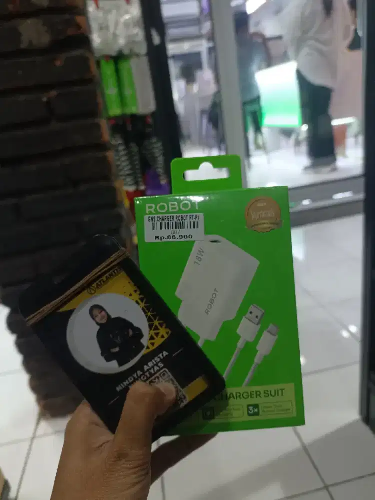Charger ATLANTIS DAHSYAT