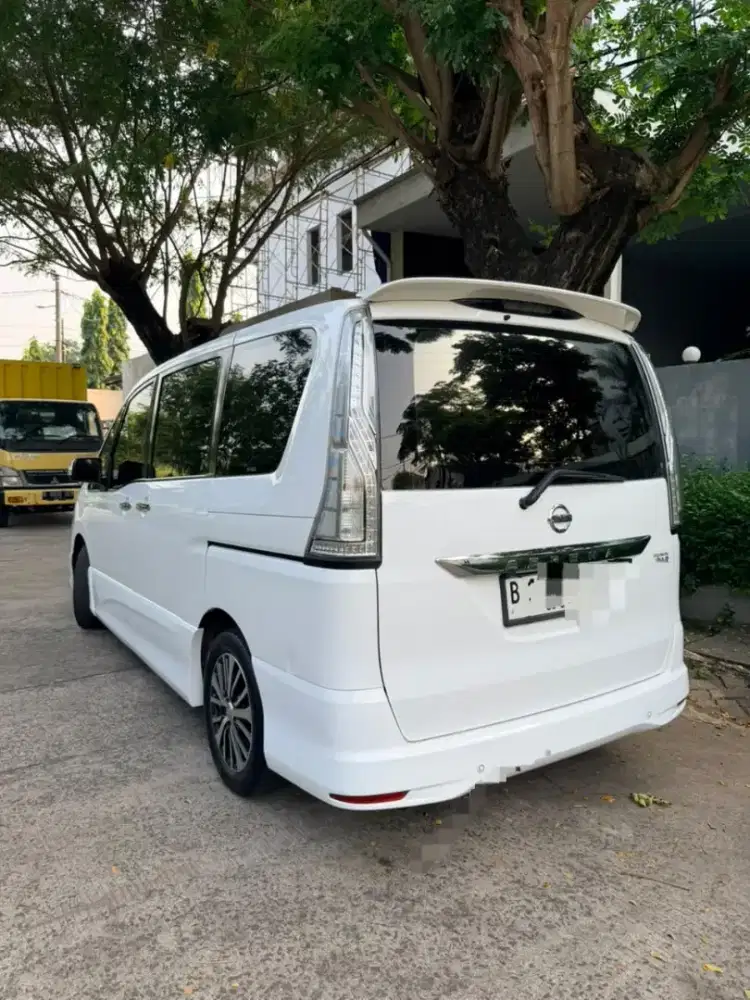 Jual Cepat Siap Pakai Nissan Serena HWS 2016