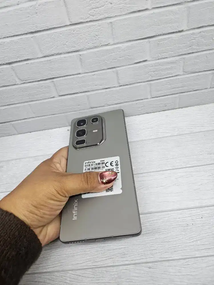 Infinix hot 50 pro 8+5/256