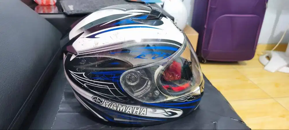 Helm Yanaha Full Face Second
