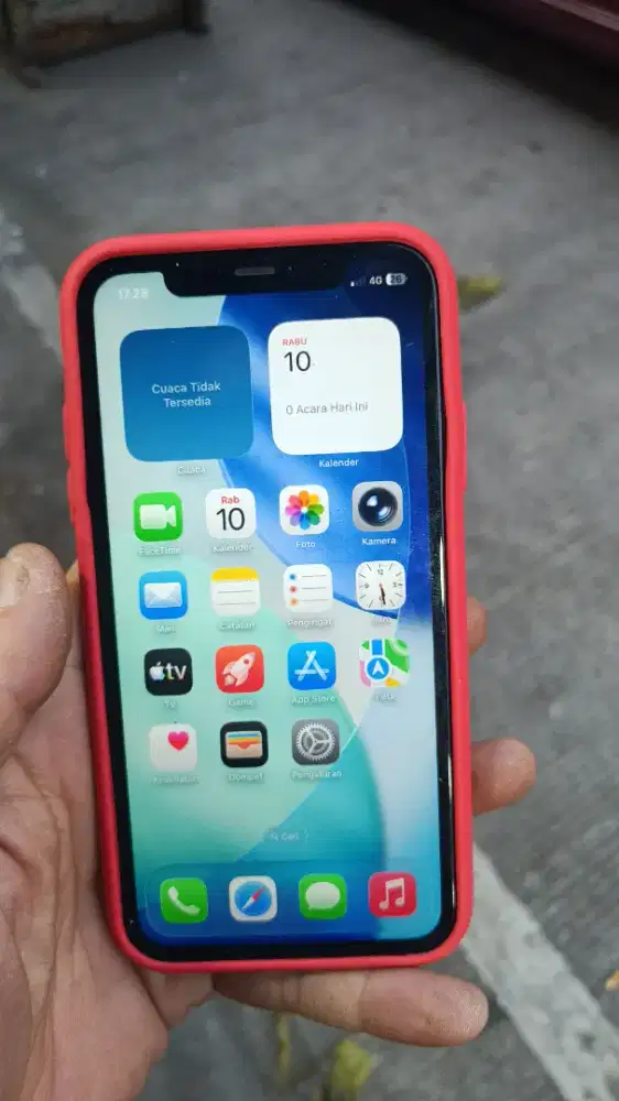 Iphone 11. 64 gb inter