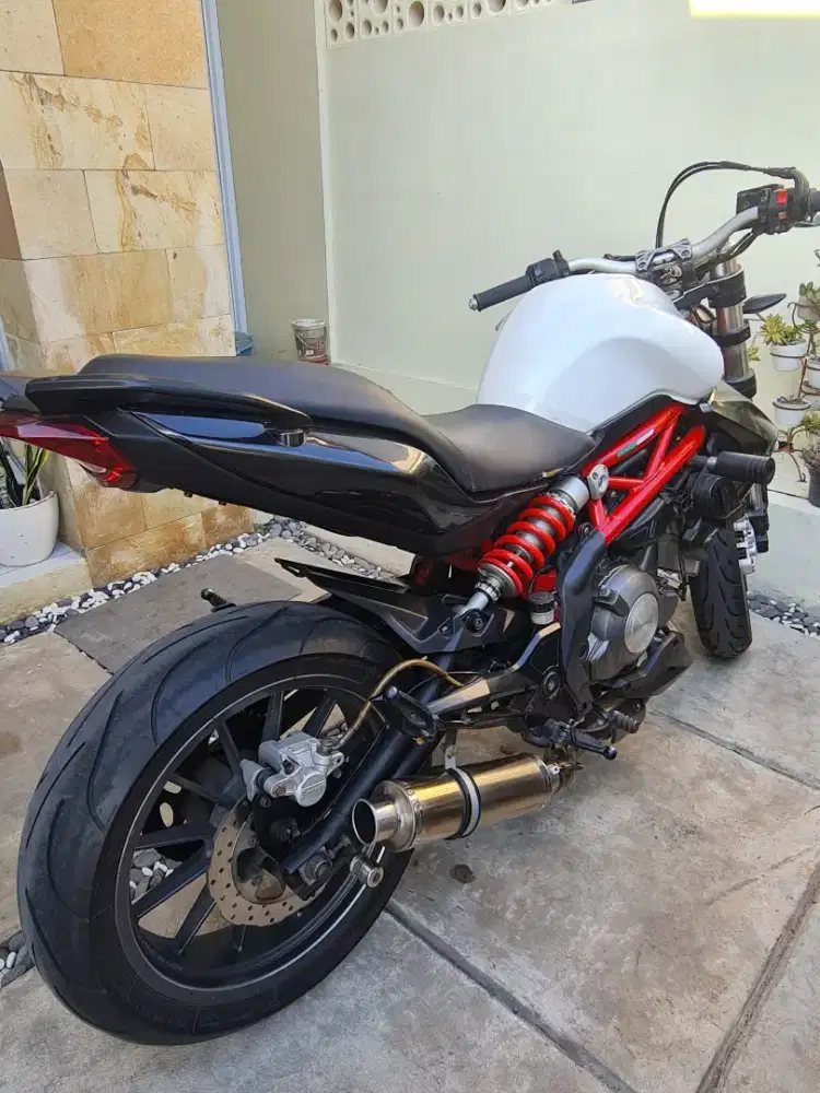 Bismillah jual benelli TNT 250