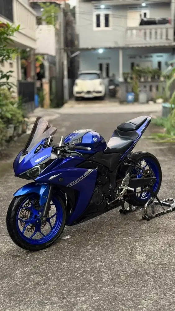 Yamaha R25 2015
