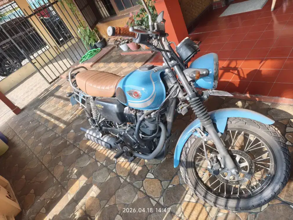 Kawasaki W175 SE Biru Antik Langka | KM Low 7rb | Tangan ke-1 |Nego OK