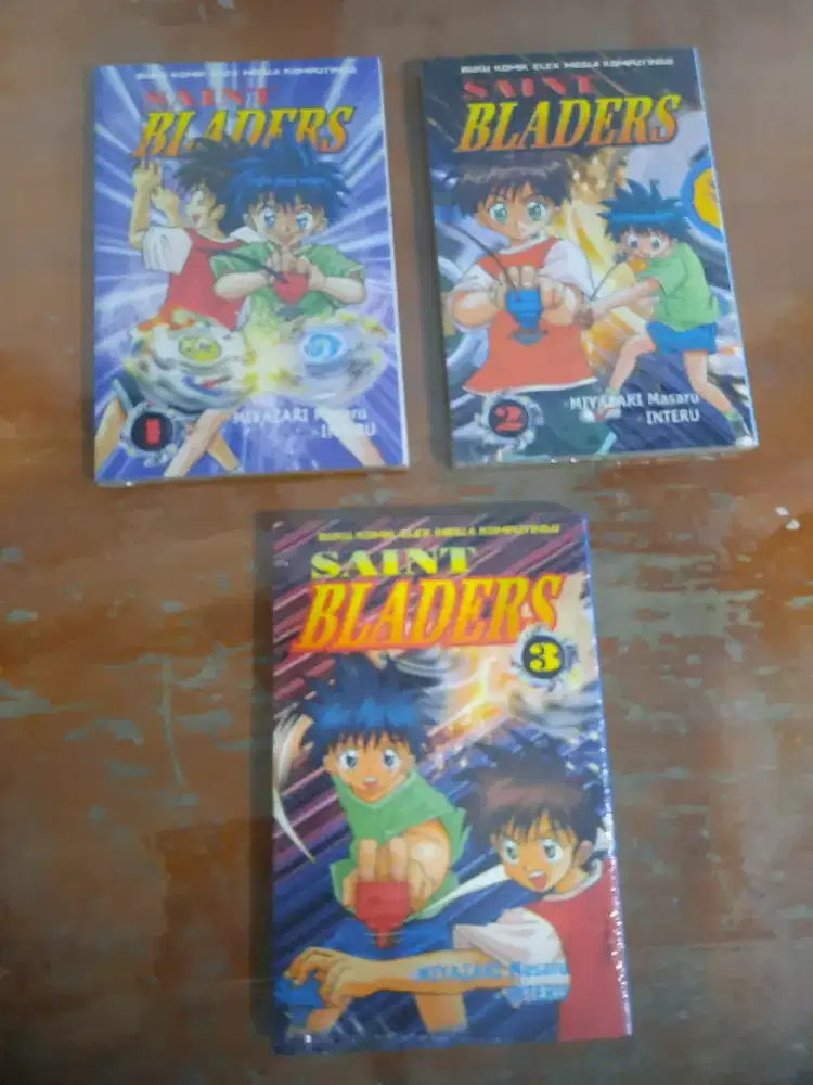 Komik Beyblade :  Saint Bladers 1 - 3 tamat