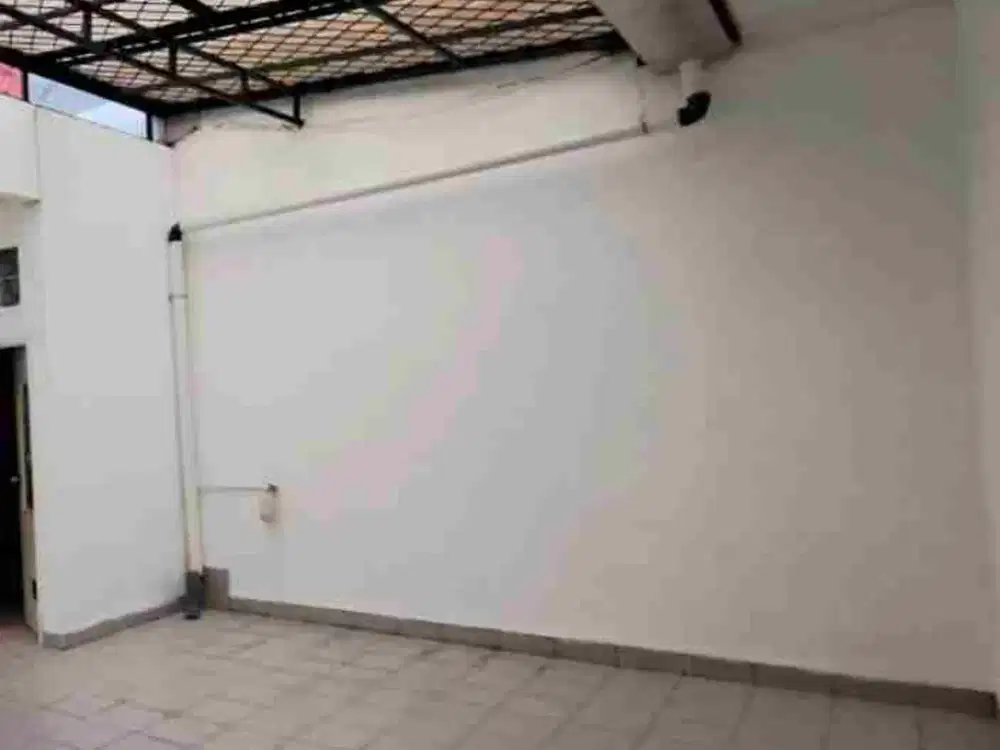disewakan rumah sunter danau 2 lantai 6 x 14 rapi siap huni 67juta/th
