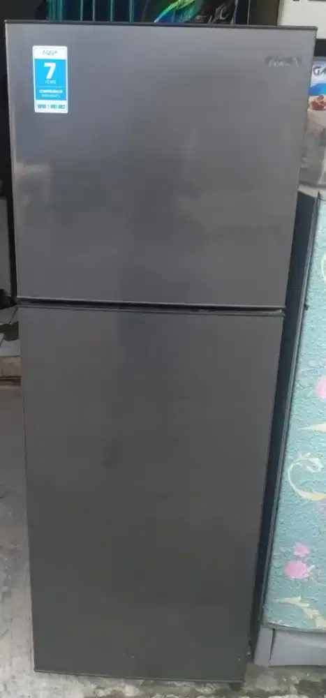 Kulkas Aqua pemakaian 8 bulan LIKE NEW