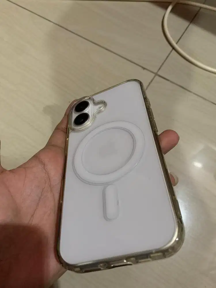 iphone 17 basc putih Like new