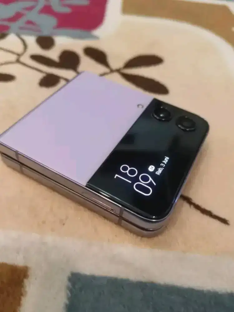 Samsung ZFlip 4 Batangan Minus