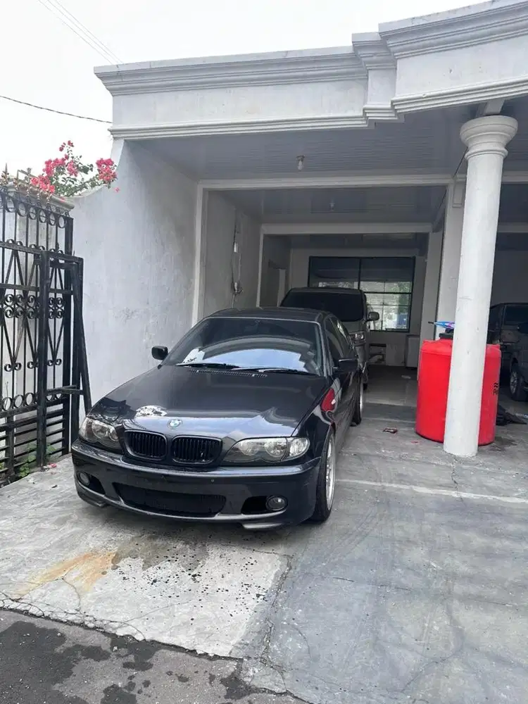 BMW E46 318i N42 2003