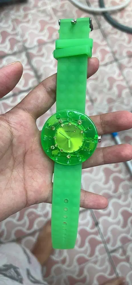 Jam tangan hijau