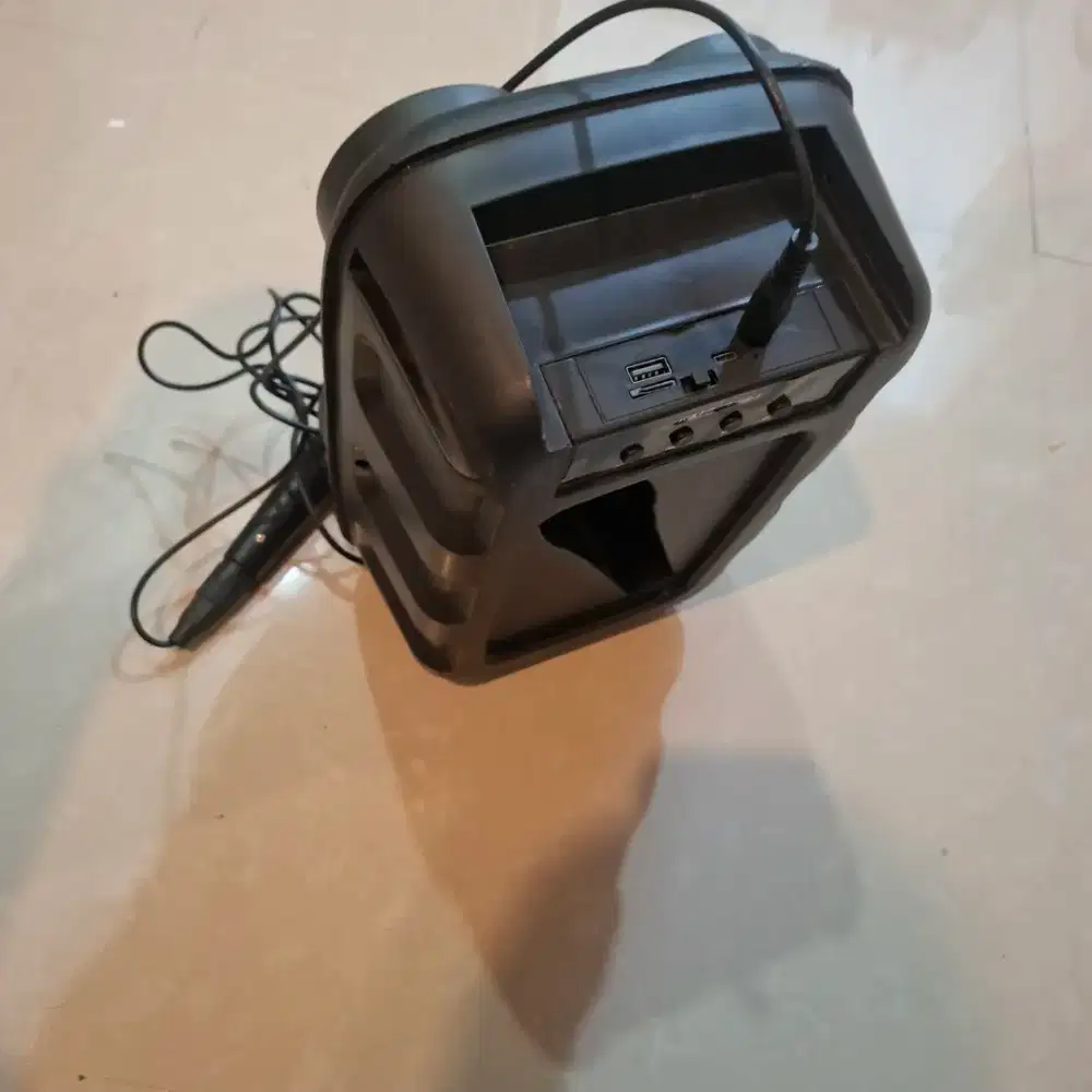 Speaker bluetooth bisa karoke dan mic