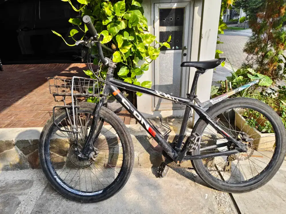 Sepeda MTB commuting