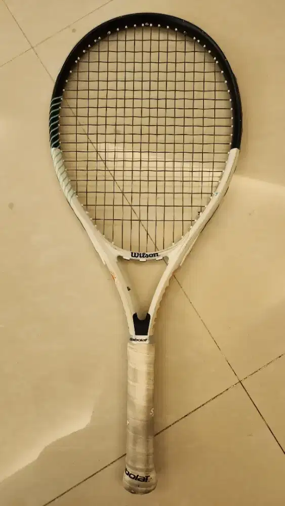 Raket Tennis Wilson RG Elite Roland Garros + String Solinco Hyper G