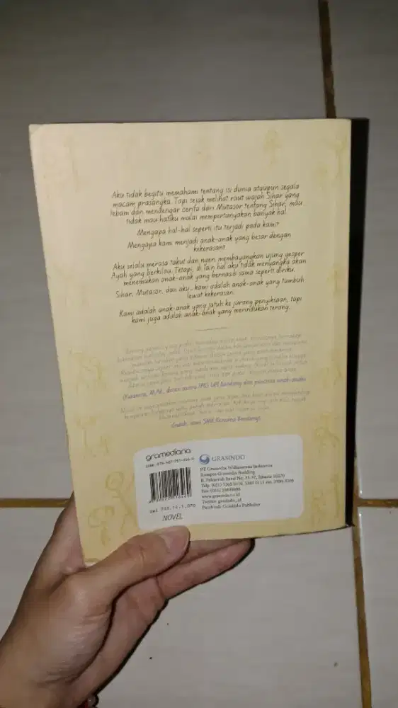 NOVEL DUNIA DUNIYA BY DEWI SARTIKA