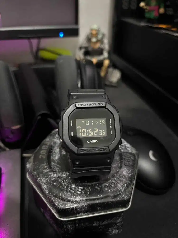 Dijual Casio G-Shock DW 5600BBN 1DR original Indonesia.