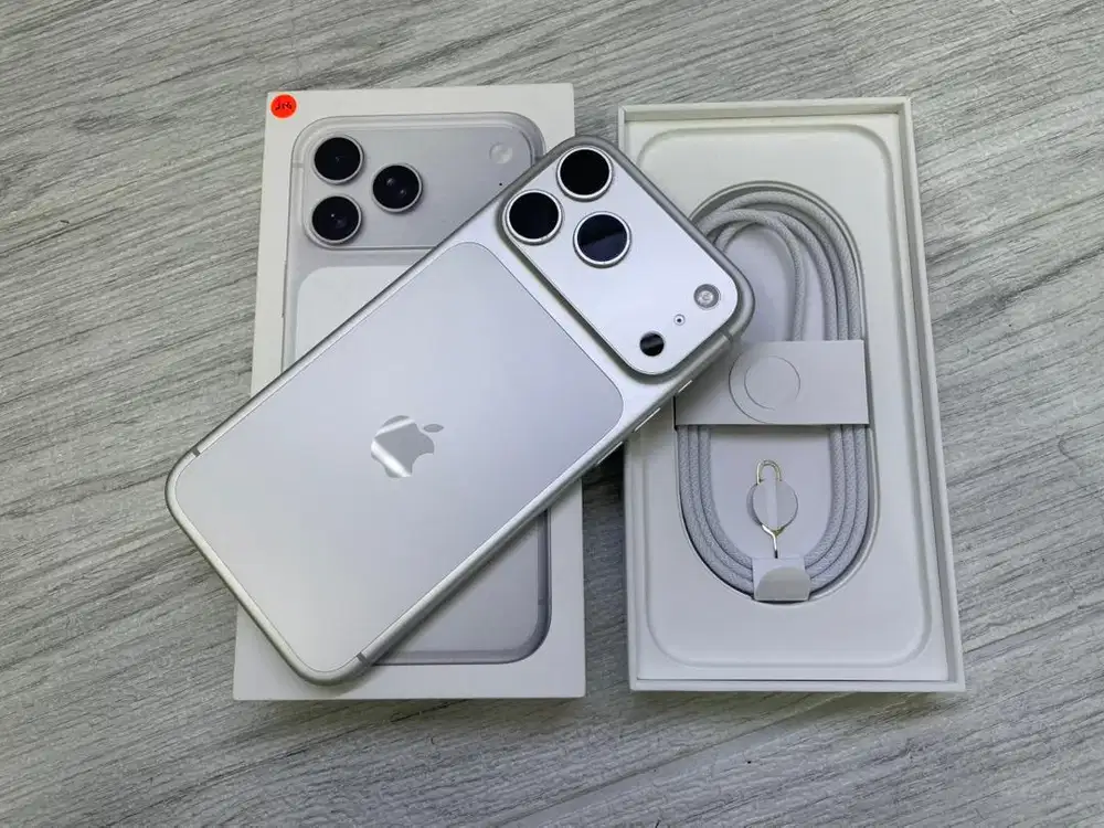Iphone 17 Promax 256GB Silver Resmi Ibox Second Fullset