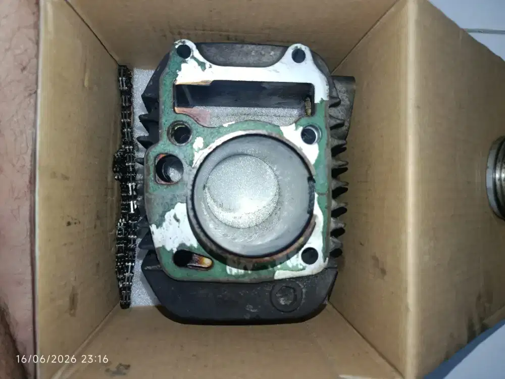 Blok seher piston + rantai kenteng supra x 125 karbu 2007