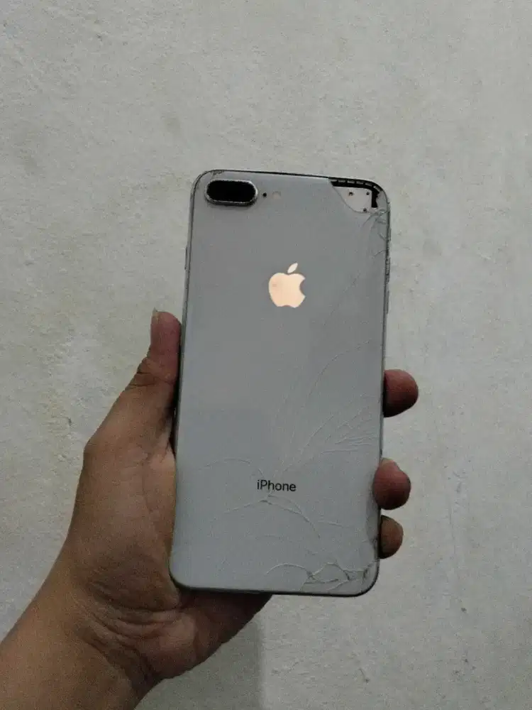 iPhone 8 plus 64 GB
