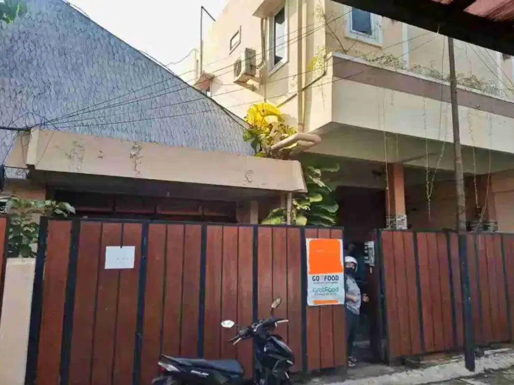 Murah! Kost putri 2 lantai area bundaran UGM