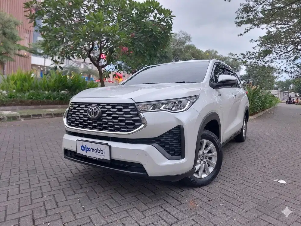 TDP 1 JUTA Toyota Kijang Innova 2.0 Zenix V CVT AT 2022 Putih CDKLB