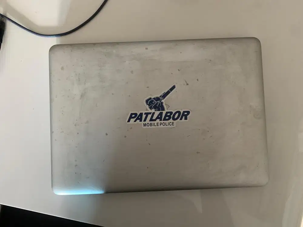 Macbook Pro 2012. Heavily used, original hardware.