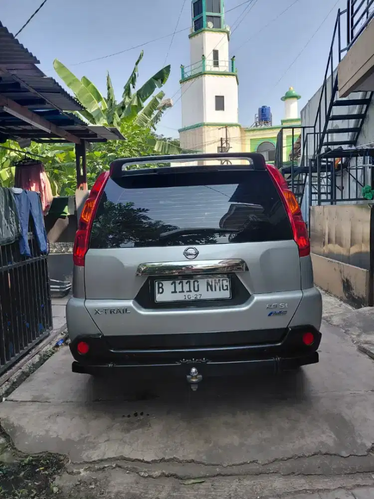 Nissan X-Trail 2009 Bensin