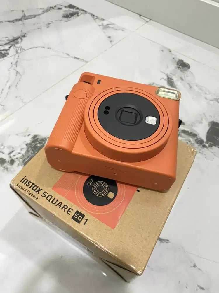 Fujifilm Instax Square SQ1