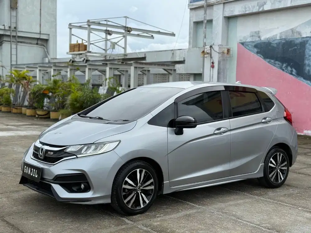 Good condition honda jazz rs 2018 1.5 matic bensin