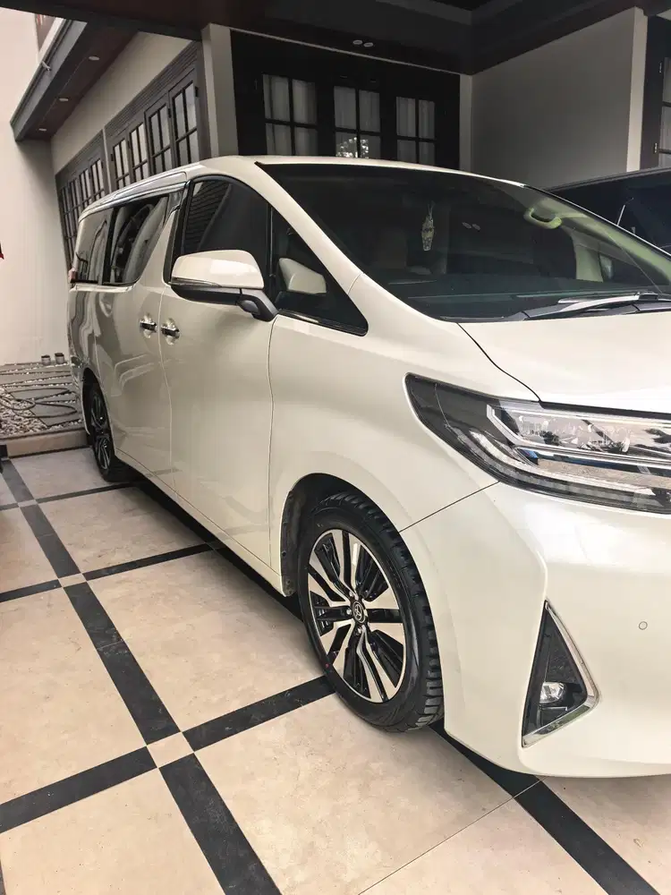 Toyota Alphard 2022 Bensin