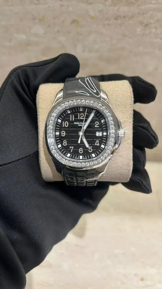Patek Aquanaut 5267/200A-001 Black